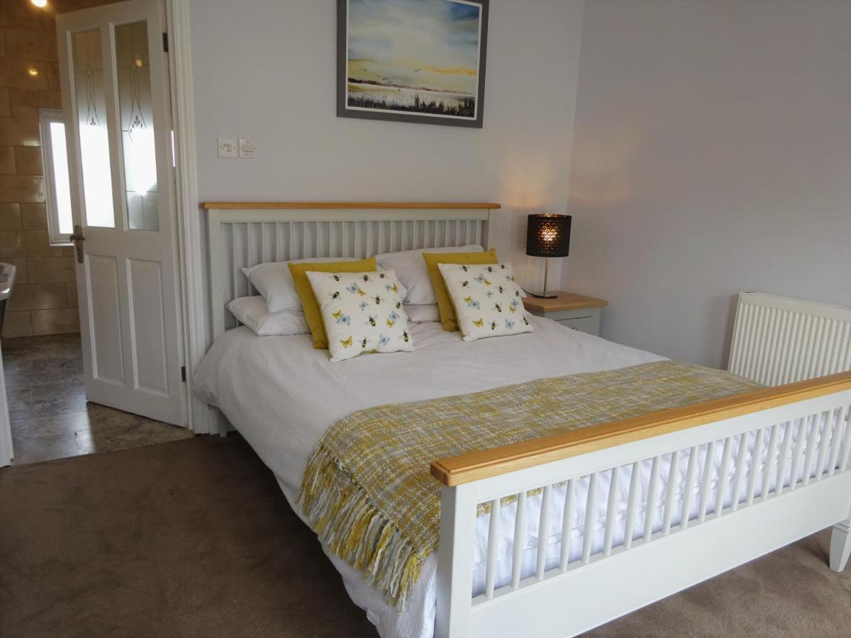 Moonfleet House Villa Уинтъртон-он-Сий Екстериор снимка