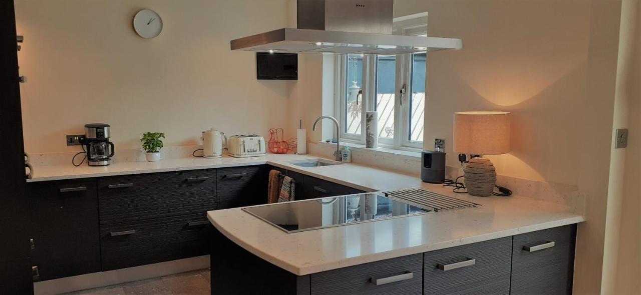 Moonfleet House Villa Уинтъртон-он-Сий Екстериор снимка